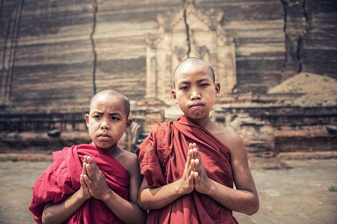 Buddhist Tour From The Birth To Death - Exploring Rajgir and its Sacred Hills