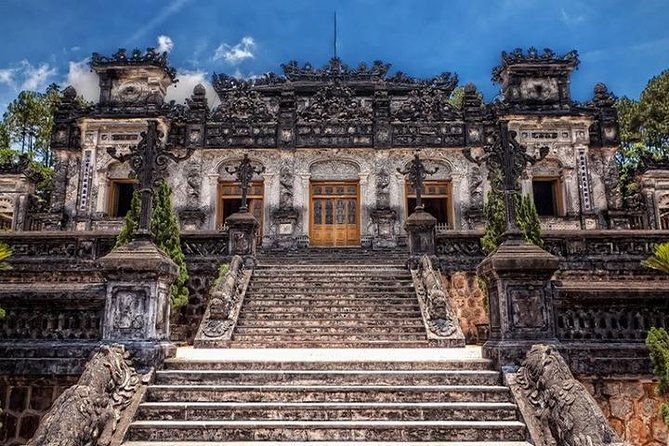 Chan May Port to Hue, Hoi An or Golden Hand Bridge of Bana Hills - Who Would Love This Experience?