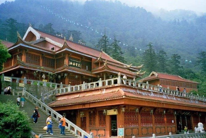Chengdu Private Day Tour to Emei Mountain with Lunch and Cable Car Ride - The Itinerary in Detail – What to Expect