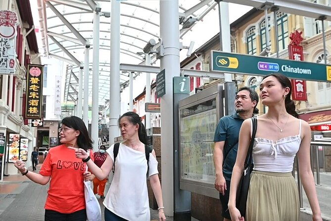 Chinatown Hidden Treasures Local Guided Walking Tour - The Guide & Personalization