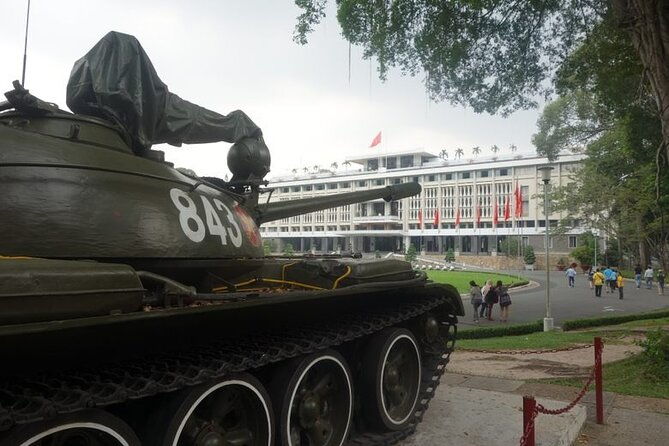 City explore combined with Food taste, Private tour on motorbike - What the Reviews Tell Us