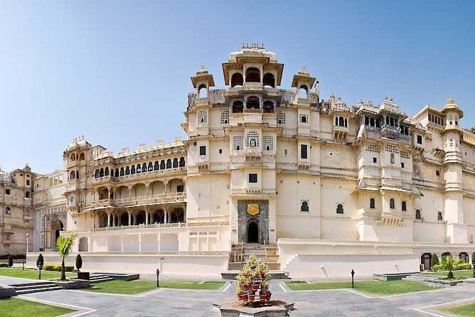 City Palace Museum WALK " Travel With Chinmay - What Sets This Tour Apart?