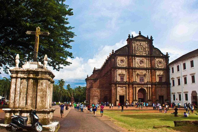 CULTURAL & HISTORIC DAY TOUR ATTRACTIONS - Churches, Temples & Spice Plantation - Practical Details and What to Expect