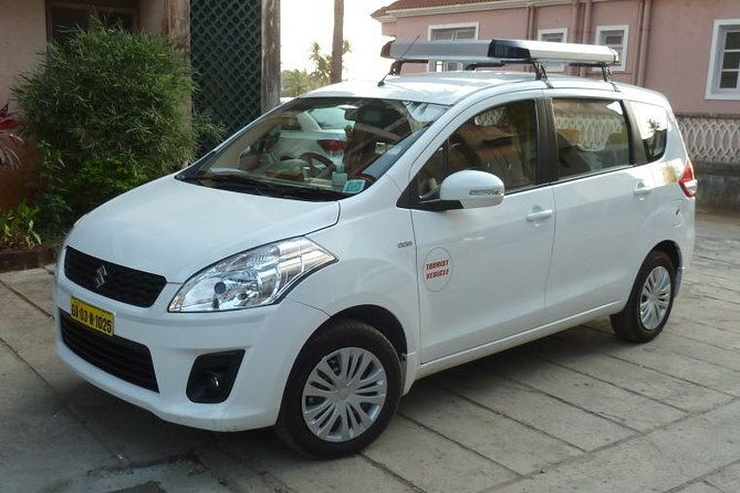 Delhi hotel to Delhi Airport transfer - The Vehicle and Comfort