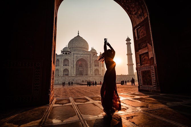 Delhi Local tour with Taj Mahal, 2 Days Tour (All inclusive) - FAQs