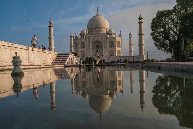Delhi to Taj Mahal and return - Transportation with Tour Guide. - Authentic Insights from Reviews