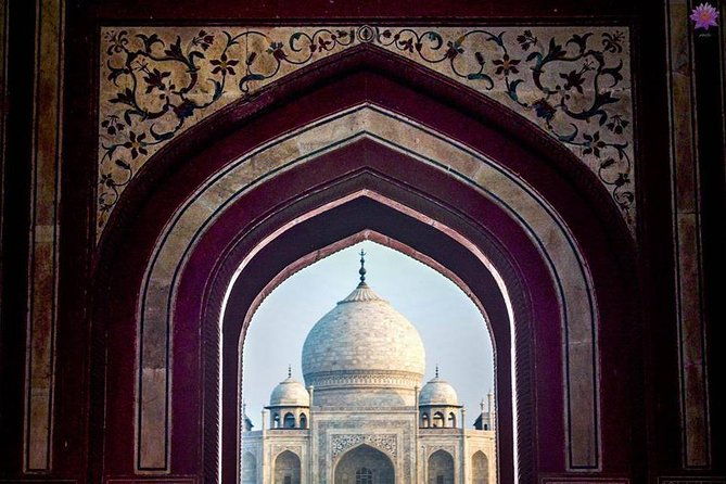 Delhi to Taj Mahal Tour By Private Air Conditioning Car - Visiting the Taj Mahal: A Must-See Wonder