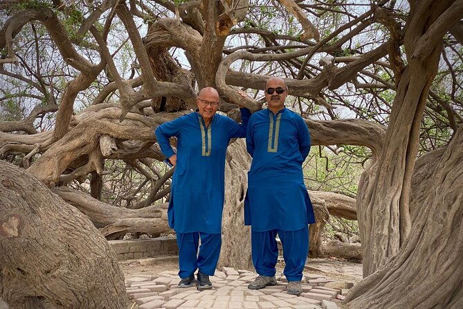Derawar Fort, Cholistan Desert, Uch, Multan & Harrapa 6 Days FB - In-Depth Look at the Itinerary and What to Expect