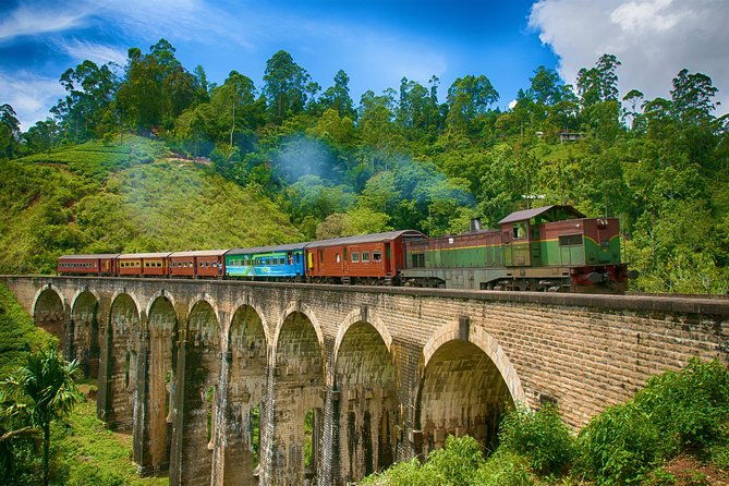 Ella Private Day Tour From Kandy - Gregory Lake