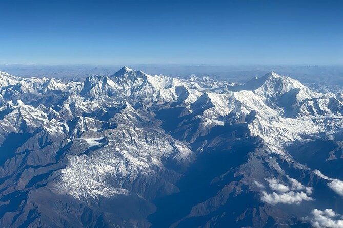Everest Base Camp Helicopter Tour landing at Everest View Hotel - An In-Depth Look at the Everest Helicopter Experience