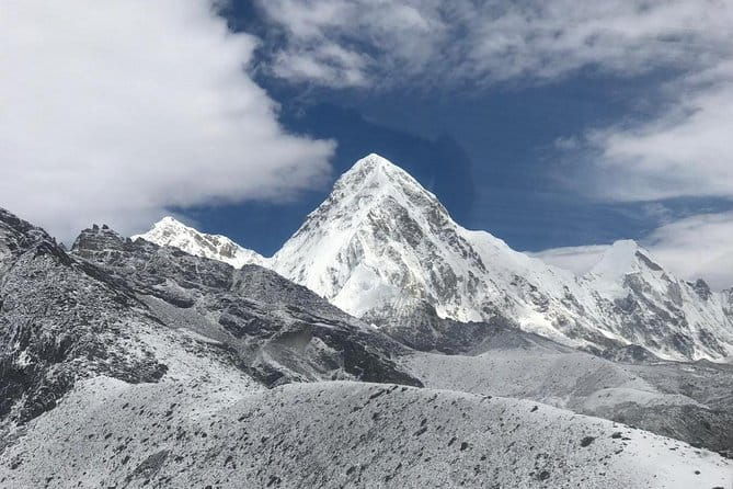 Everest Base Camp Trek 14 days - Is This Trek Right for You?