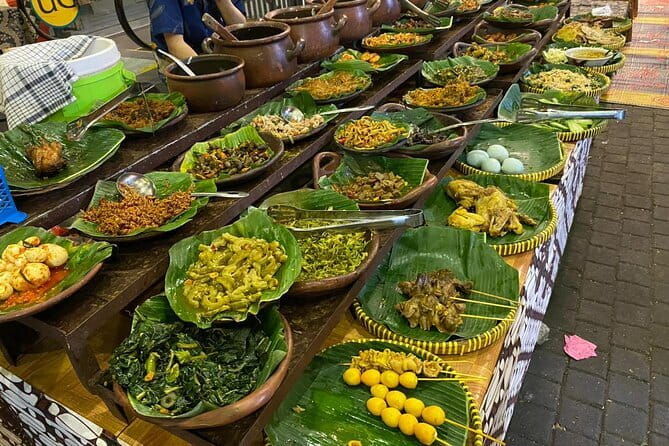 Experience Jakarta Street Food Scene with MRT Transportation - Setting the Scene: Jakarta’s Food Culture