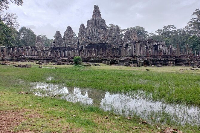 Explore Siem Reap Angkor Wat Complex by Car - The Details That Make a Difference