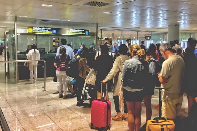 Fast Track VIP Service Tan Son Nhat Airport (Ho Chi Minh-Vietnam) - How Does the Itinerary Unfold?