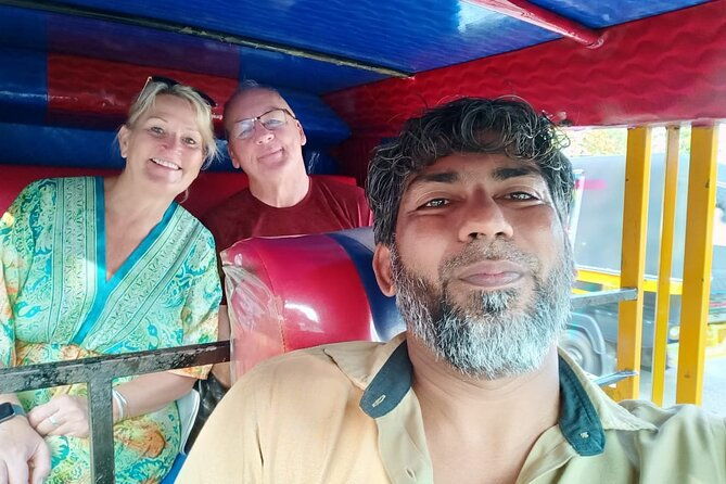 Fort Kochi Tuk Tuk Tour - Visiting the Santa Cruz Cathedral Basilica