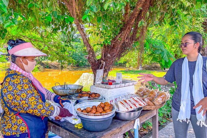 FREE Siem Reap Market & Local Temple Tour - A Deep Dive into the Siem Reap Market & Temple Tour  