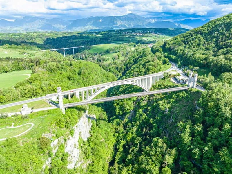 French Alps Day Tour from Geneva to Annecy and Hidden Gems - The Highlights and Stops: A Detailed Breakdown