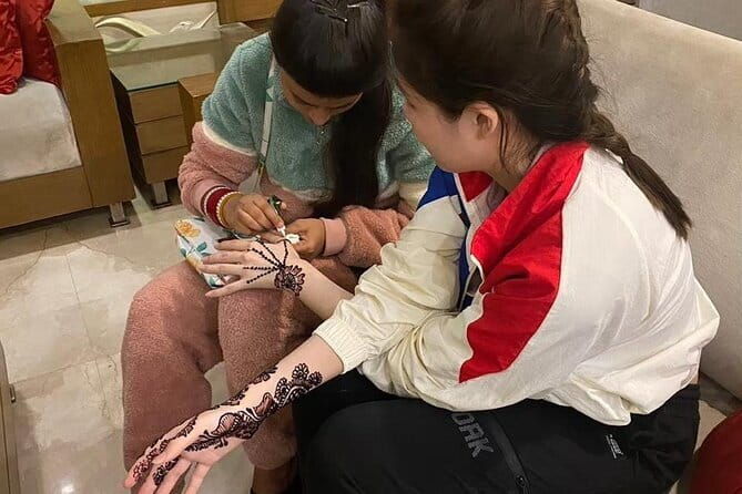 From Delhi: Same Day Taj Mahal & Agra Tour by Car -All Inclusive - First Stop: The Iconic Taj Mahal