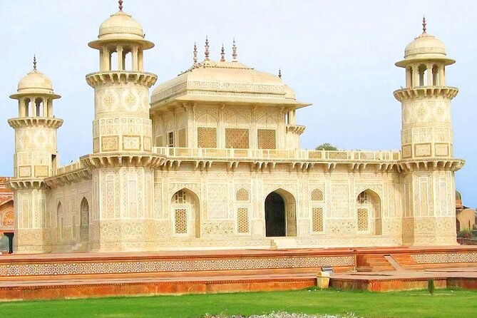 From Delhi : Sunrise Taj Mahal & Agra Fort Day Tour by Car. - What We Loved About This Tour