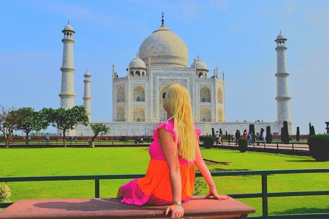 From Delhi: Taj Mahal & Agra Private Day Trip with Transfers - Lunch at a Luxury Restaurant