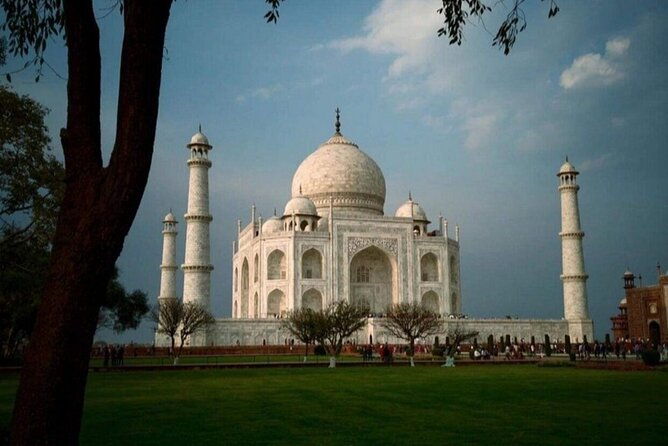 From Delhi: Taj Mahal & Agra Tour by Gatimaan Express Train - Possible Considerations