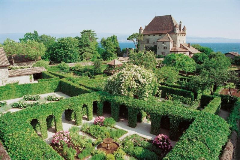 From Geneva: Half-Day Guided Excursion to Yvoire PRIVATE - The Value of the Experience