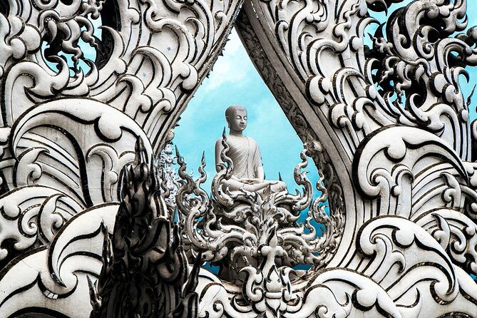 Full-Day Chiang Rai Temples Tour from Chiang Mai with Hot Spring - How the Day Unfolds