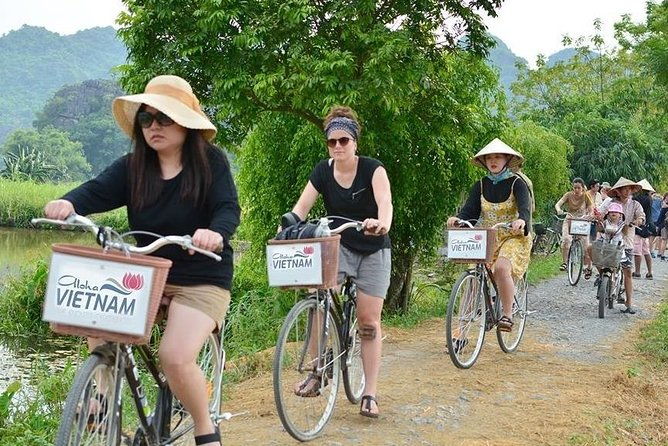 Full day Hoa Lu, Tam Coc and Mua Cave by Limousine from Hanoi - Savoring a Traditional Buffet Lunch