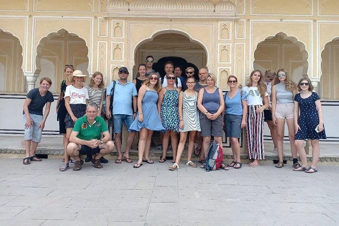 Full-Day Jaipur Private Sightseeing Tour by Car with Guide - Itinerary Breakdown: What to Expect