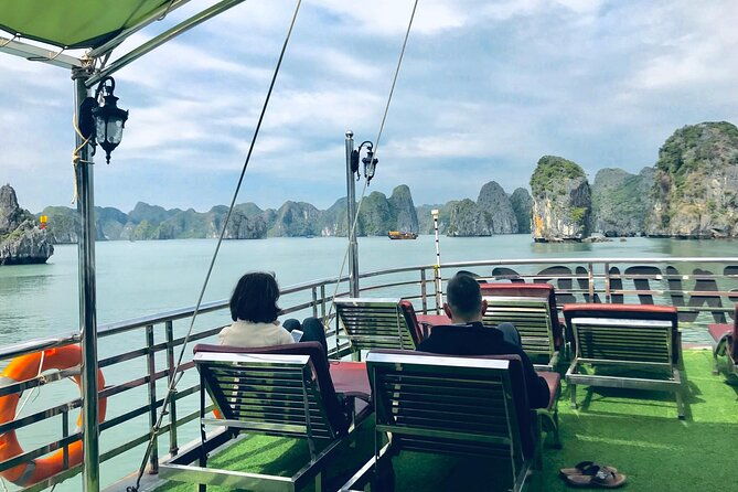 Full day trip to Lan Ha-Ha Long Bay from Cat Ba, avoid the crowds - Cruising Halong Bay’s Less Crowded Sights