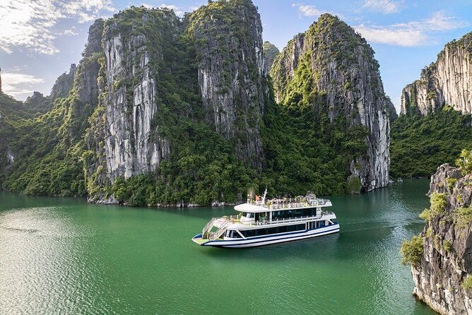 [Ha Long Bay] Luxury Cruise Day Tour From Hanoi, Caves & Buffet - Who Is This Tour Best For?