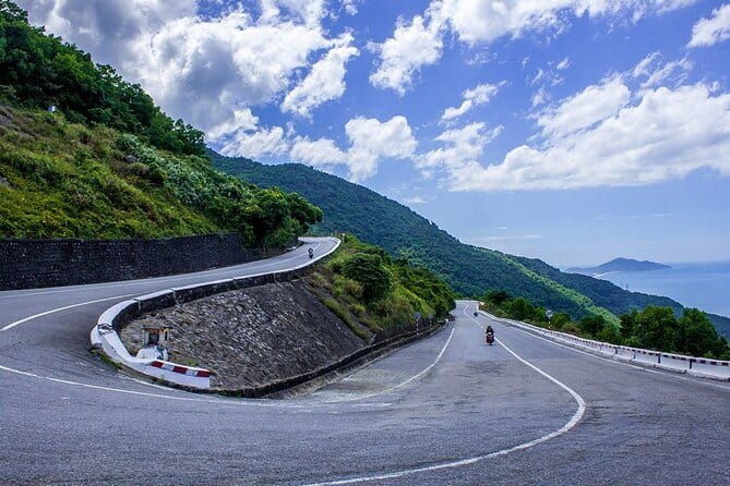 Hai Van Pass, Lang Co Bay & Lap An Lagoon PRIVATE TOUR - Authentic Experiences and Insights from Reviewers