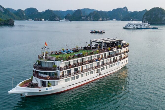 Halong Bay 2 Days 1 Night - AMANDA CRUISE 5-star - What Makes Amanda Cruise Special?
