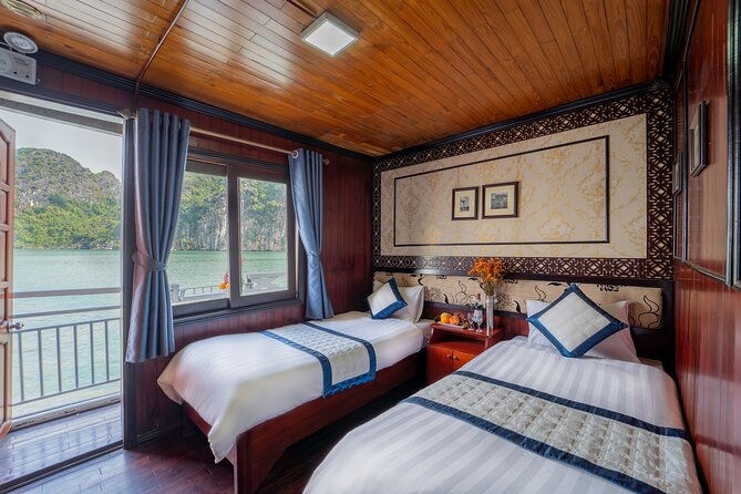 Halong Bay 2D1N Traditional Boat All Inclusive Suppring Cave,Titop,Luon Cave - Day 2: Early Morning Views and Luon Cave