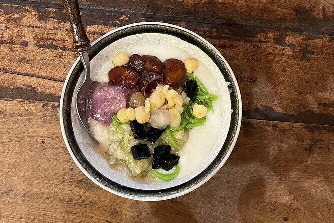 Hanoi Vegan Walking Street Food Tour in Old Quarter - Detailed Breakdown of the Itinerary
