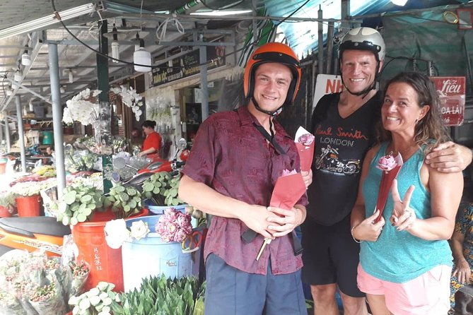 Ho Chi Minh City Sightseeing, nightlife Saigon, Local Markets - Practical Details and Tips