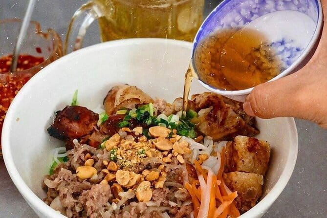 Ho Chi Minh City Street Food Cycling Private Tour By Bicycle - The Experience Breakdown: What’s in Store