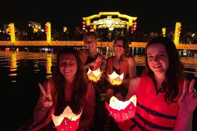 Hoi An Food Trail by Night with Boat Trip - Exploring Hoi An Food Trail by Night with Boat Trip in Detail