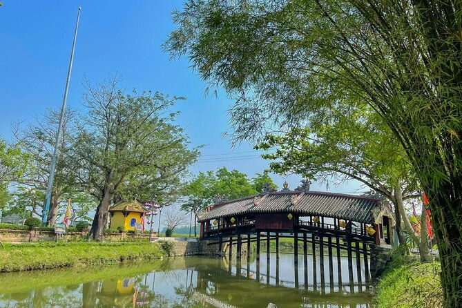 Hue Hoi An Bus Tour Sightseeing via Hai Van Pass 4 Stops - Transportation and Group Size