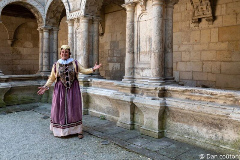 Enjoy the protestant era of La Rochelle - Who Should Book This Tour?