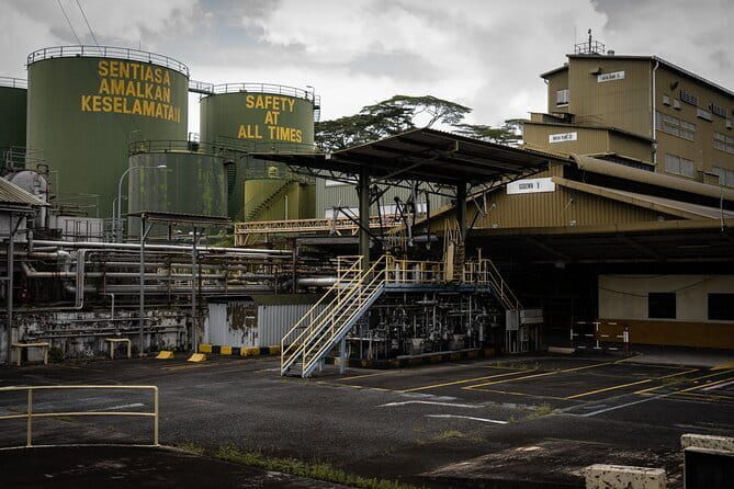 Industrial Relics and Wartime Secrets Tour - A Closer Look at the Tour Experience