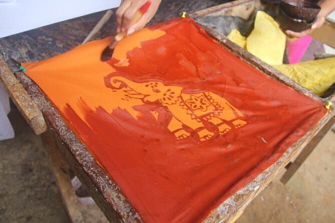 Interactive Batik Workshop and Lessons in Sri Lanka - The Traditional Setting and Authentic Experience