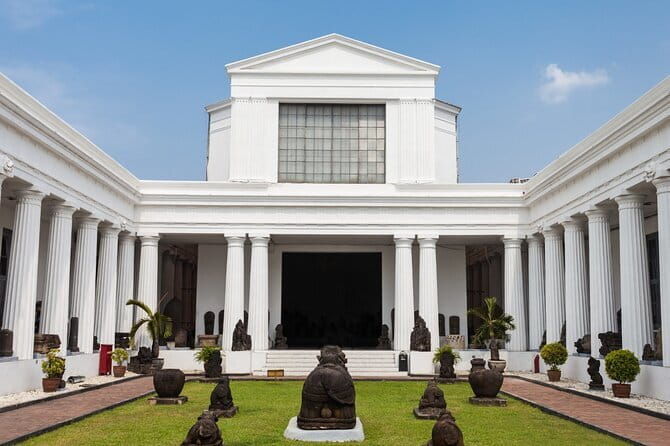 Jakarta Highlight Places with Multilingual Guide - Highlights of the Private Tour Experience