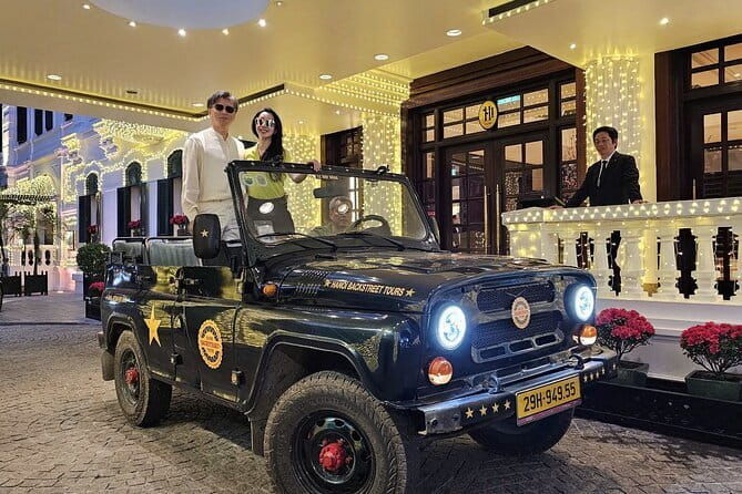 Jeep Tour Saigon By Night : FRESH SEAFOOD, STREET FOOD & SKY BAR - A Deep Dive into the Tour Experience