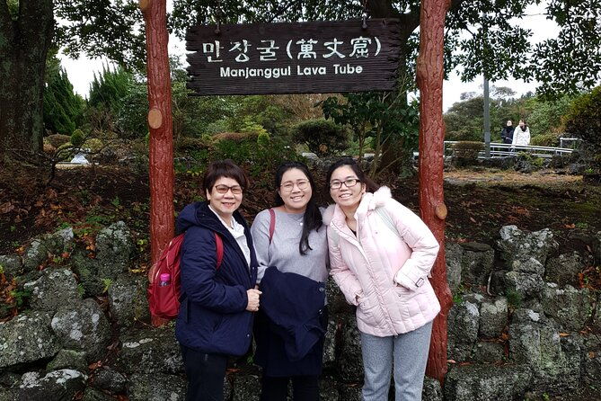 Jeju island Private Tour - UNESCO Day Tour & Haenyeo Performance - Transportation and Overall Experience  