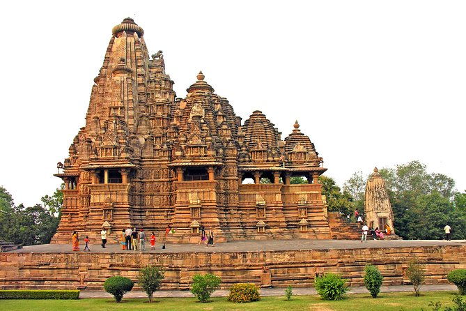 Khajuraho Tour from Delhi with a overnight train - The Itinerary and What to Expect  