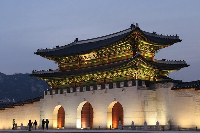 [KoreaByLocal] Authentic Seoul Night Walk and Chicken & Beer - Exploring the Seoul Night Walk Itinerary