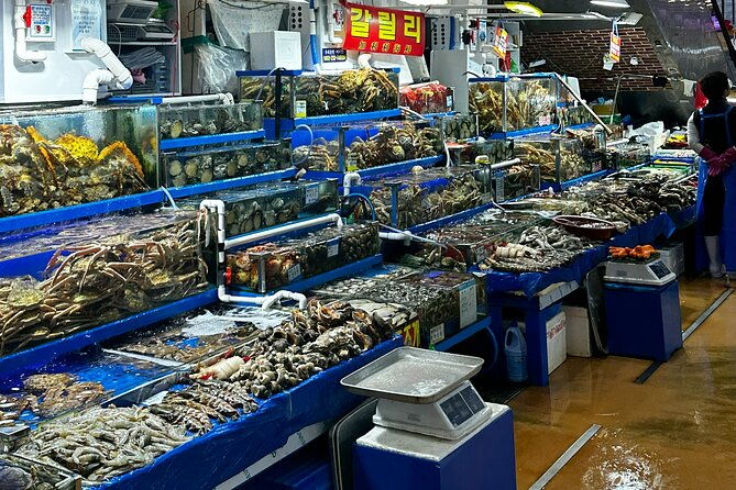 Korean Market Adventure with Chef Yie - Noryangjin Fish market - The Traditional Meal and Its Flavors