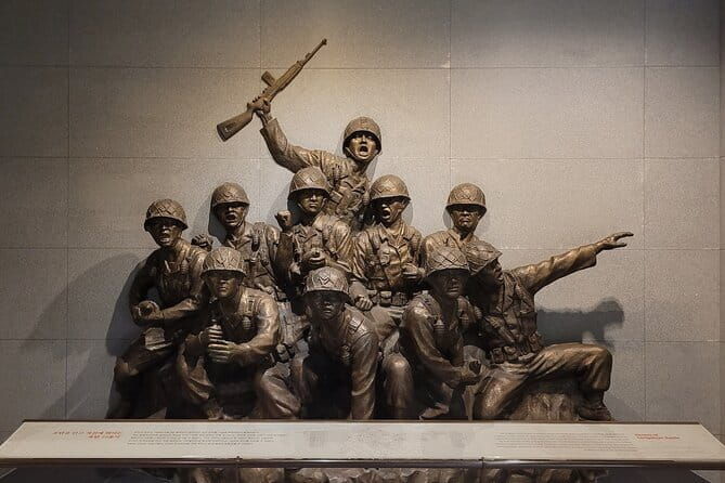 Korean War Memorial Guided Tour - Detailed Breakdown of the Tour Experience