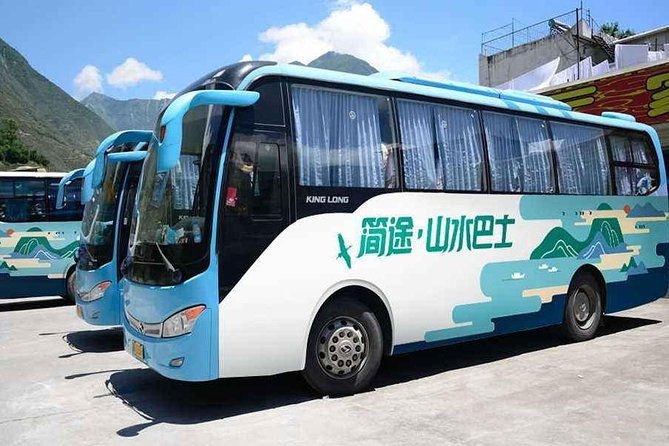 Li River Bamboo boat Cruise & Yangshuo Village private day tour - Authenticity and Reviews: What Travelers Say